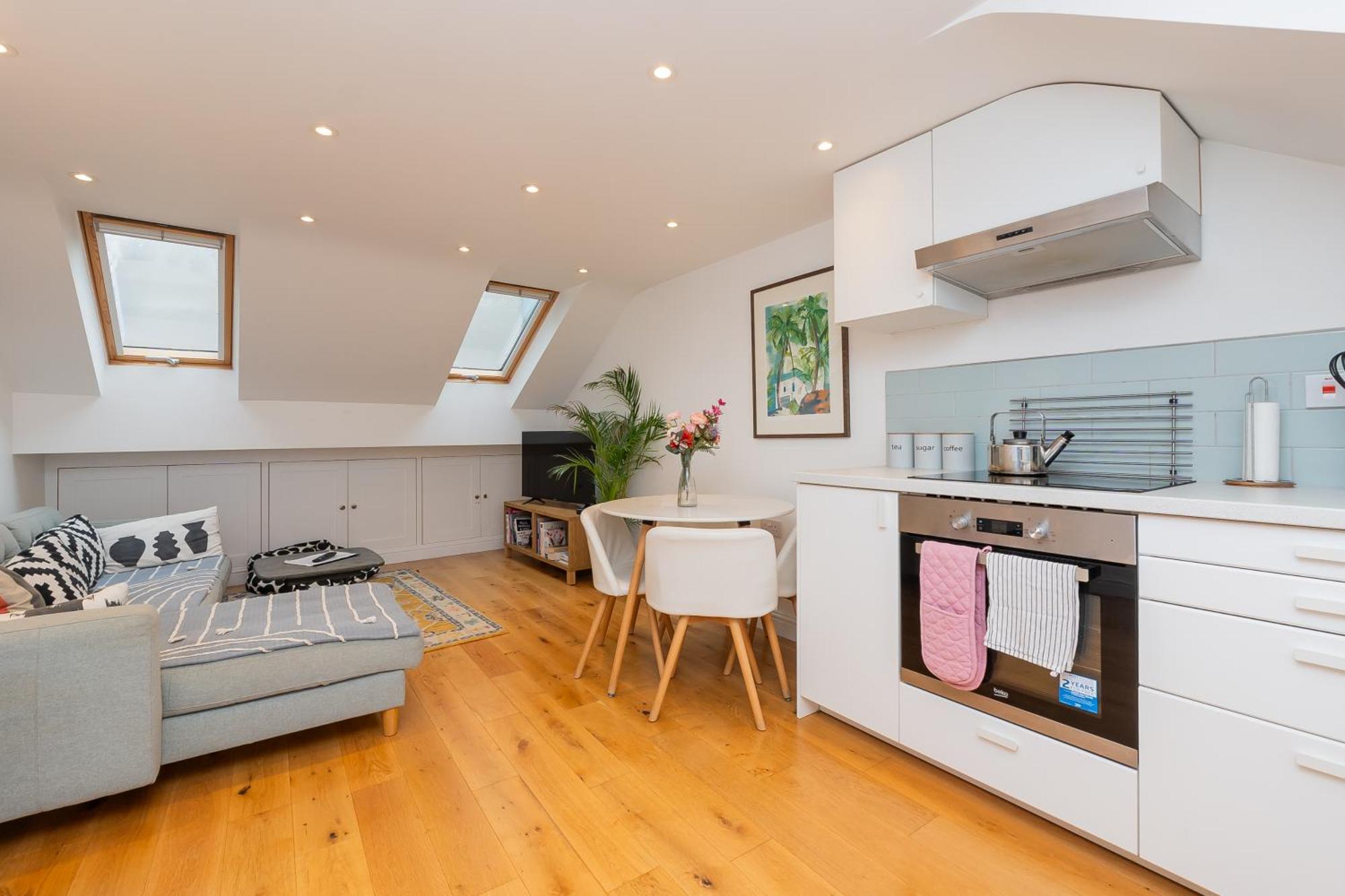 The Old Wire Factory - 2 Bed, Close To City Centre, Fast Wifi, Comfortable Home From Home Бристоль Экстерьер фото