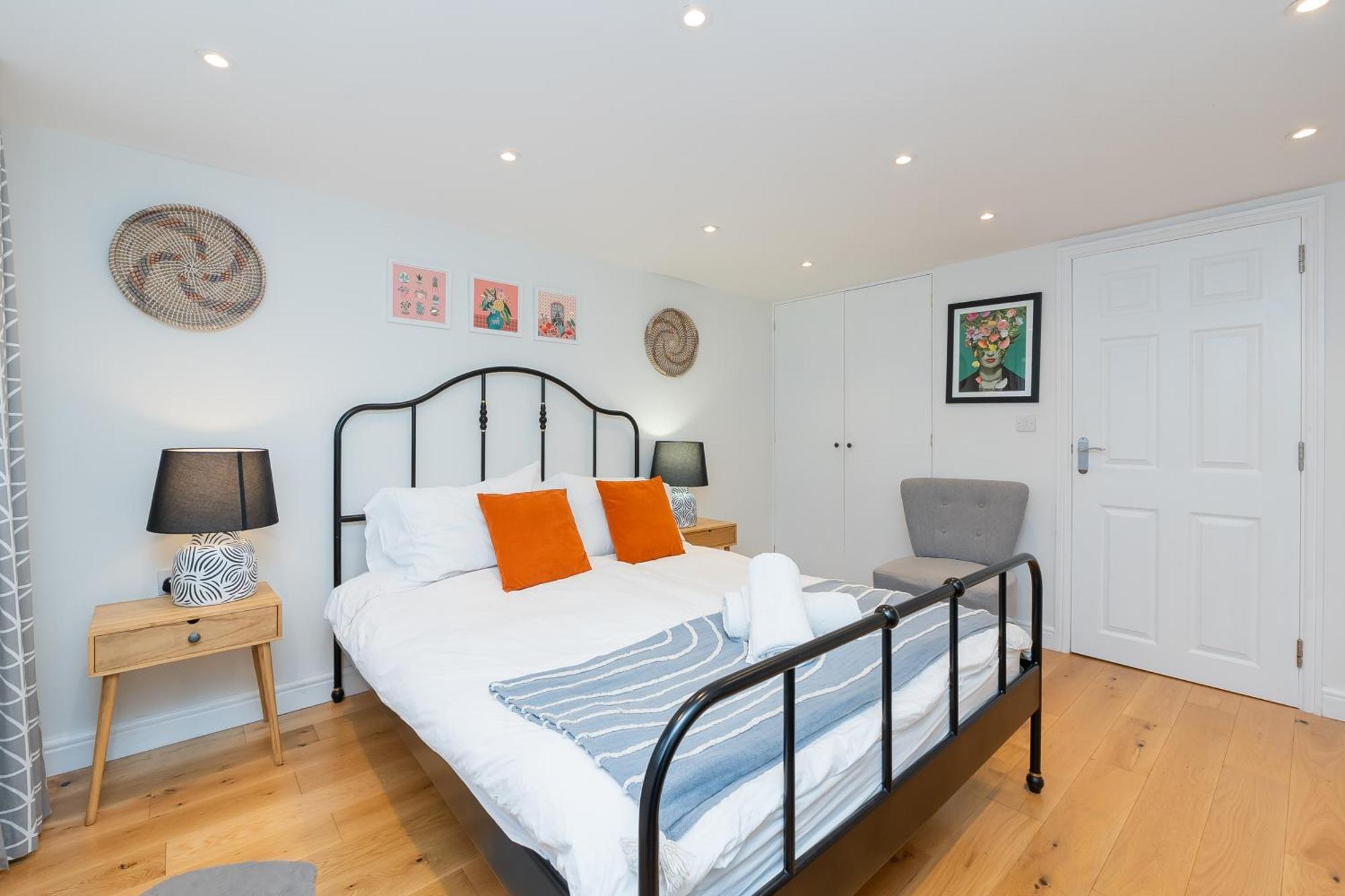 The Old Wire Factory - 2 Bed, Close To City Centre, Fast Wifi, Comfortable Home From Home Бристоль Экстерьер фото